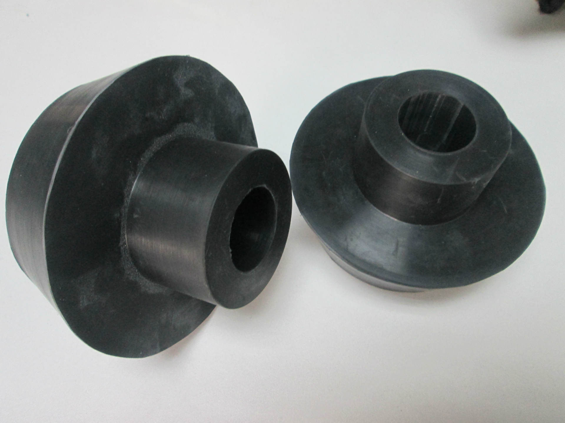 10年專業(yè)橡膠制品生產(chǎn)廠家 開(kāi)模定做工業(yè)橡膠制品 優(yōu)質(zhì)橡膠制品 圖片_